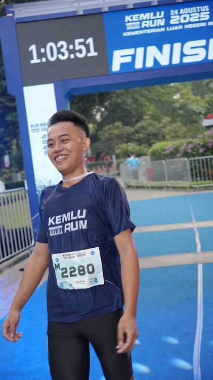 Race photo from KEMLU RUN 2025
