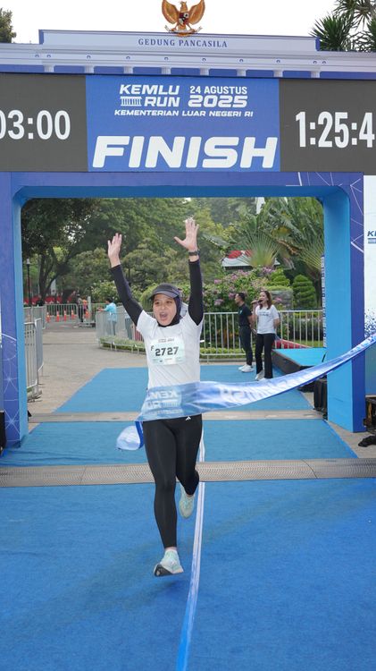 Race photo from KEMLU RUN 2025