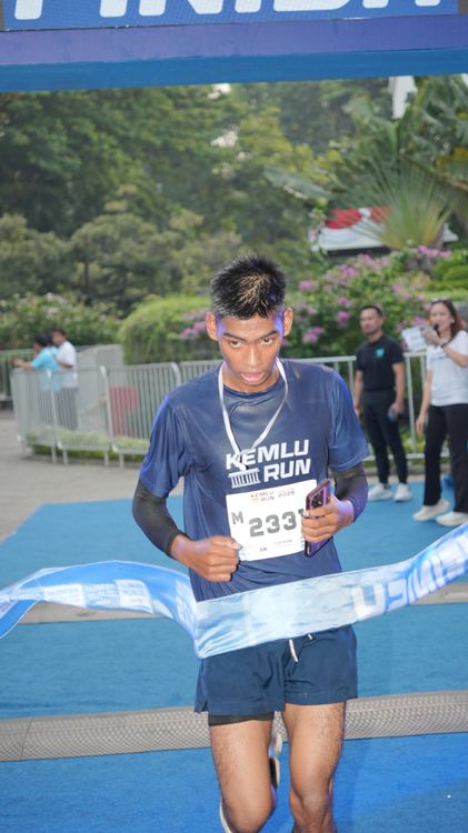 Race photo from KEMLU RUN 2025