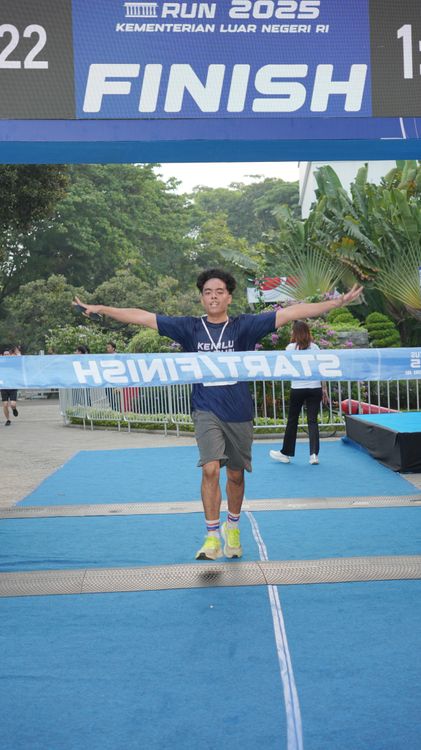 Race photo from KEMLU RUN 2025