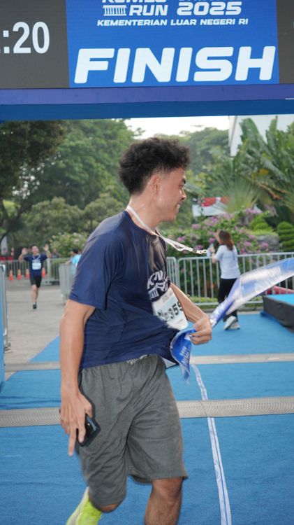 Race photo from KEMLU RUN 2025