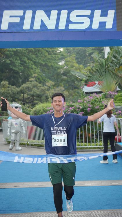 Race photo from KEMLU RUN 2025