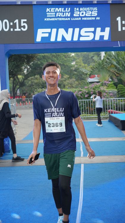 Race photo from KEMLU RUN 2025