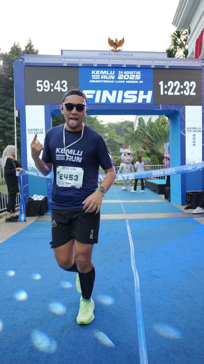 Race photo from KEMLU RUN 2025