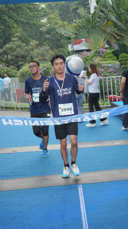 Race photo from KEMLU RUN 2025