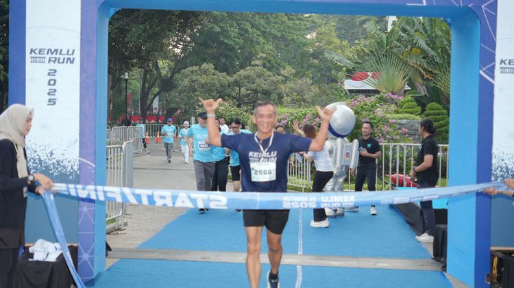 Race photo from KEMLU RUN 2025