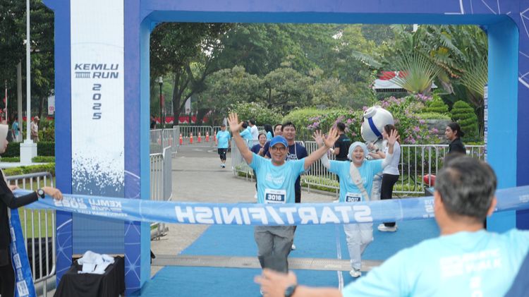 Race photo from KEMLU RUN 2025