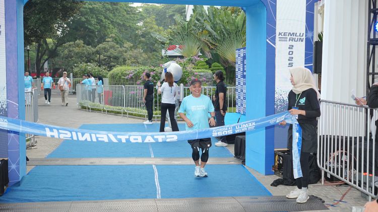 Race photo from KEMLU RUN 2025