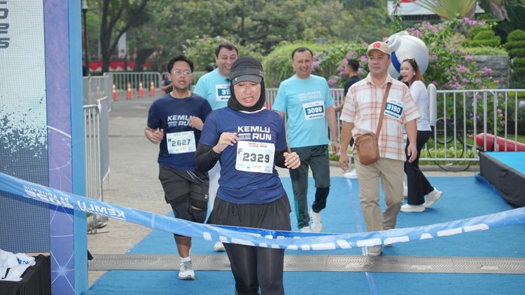 Race photo from KEMLU RUN 2025