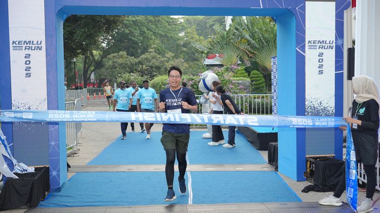 Race photo from KEMLU RUN 2025