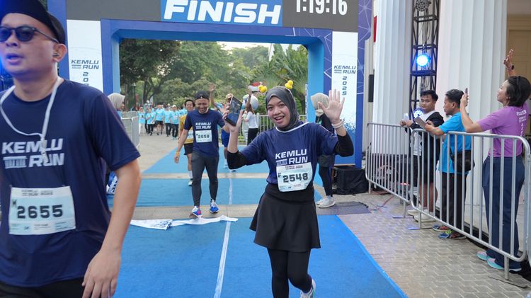 Race photo from KEMLU RUN 2025