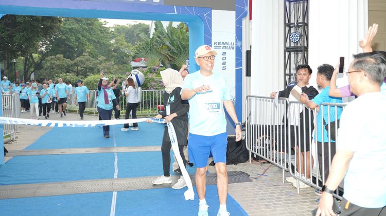 Race photo from KEMLU RUN 2025