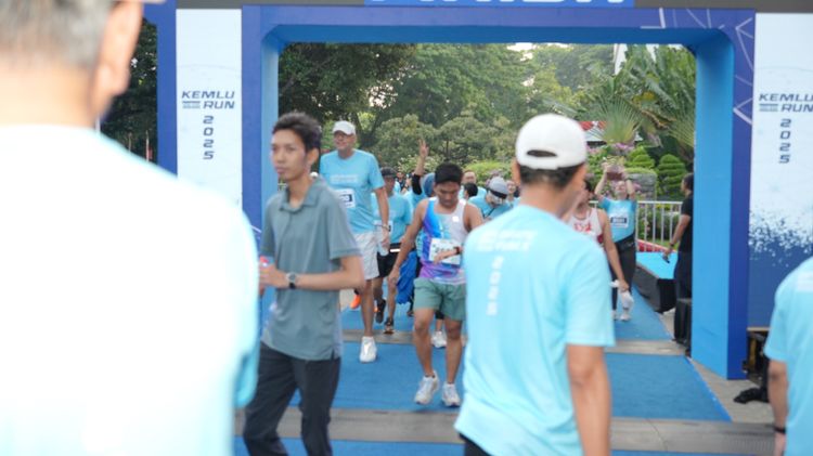 Race photo from KEMLU RUN 2025