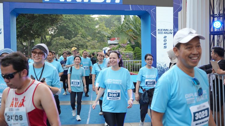 Race photo from KEMLU RUN 2025