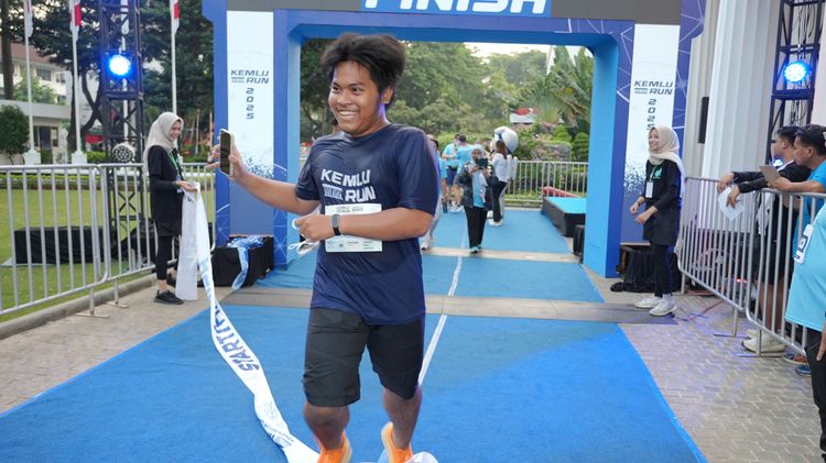 Race photo from KEMLU RUN 2025