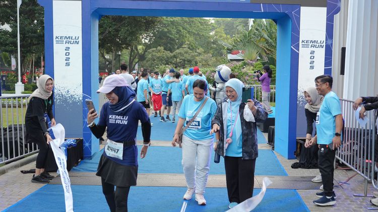 Race photo from KEMLU RUN 2025