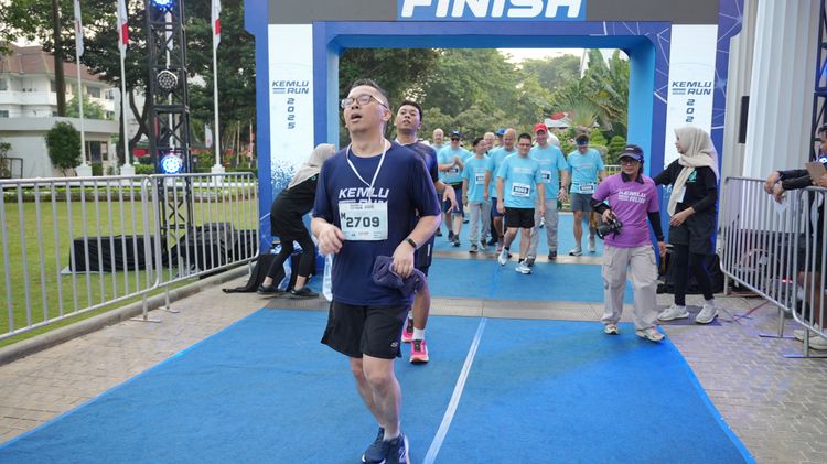 Race photo from KEMLU RUN 2025