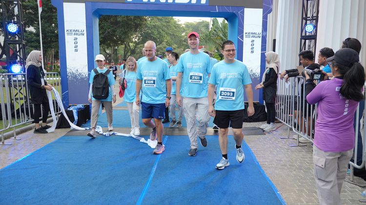 Race photo from KEMLU RUN 2025