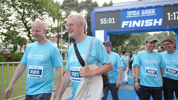 Race photo from KEMLU RUN 2025