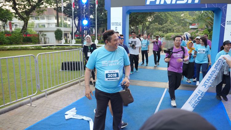 Race photo from KEMLU RUN 2025