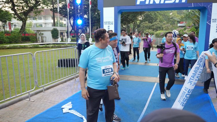 Race photo from KEMLU RUN 2025
