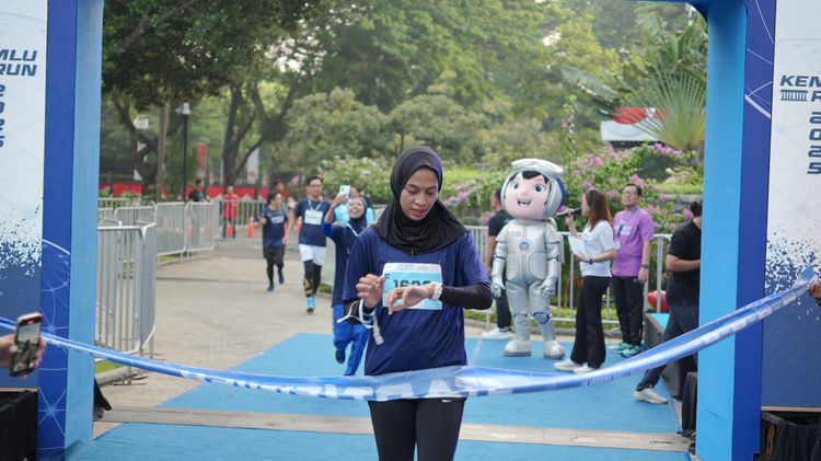 Race photo from KEMLU RUN 2025