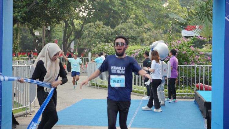 Race photo from KEMLU RUN 2025