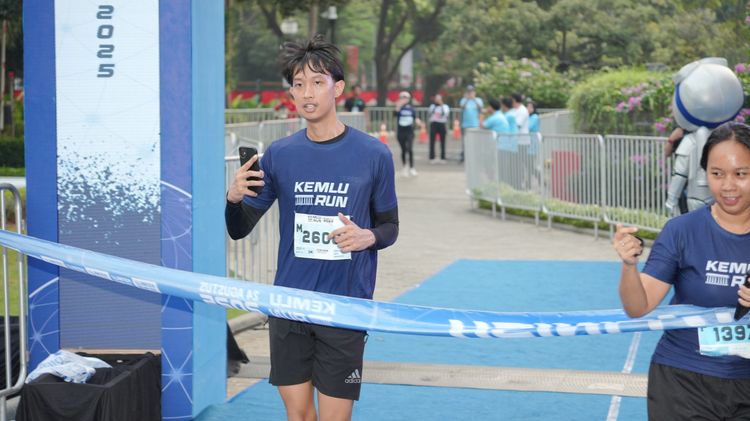Race photo from KEMLU RUN 2025