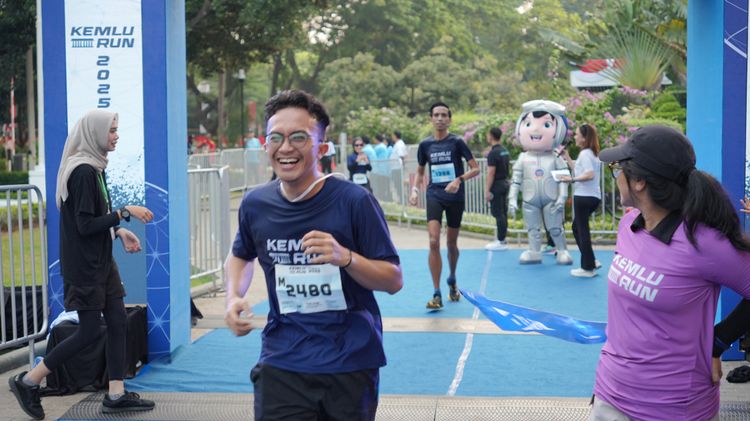 Race photo from KEMLU RUN 2025
