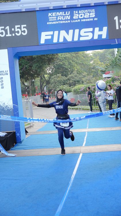 Race photo from KEMLU RUN 2025