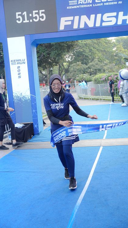 Race photo from KEMLU RUN 2025