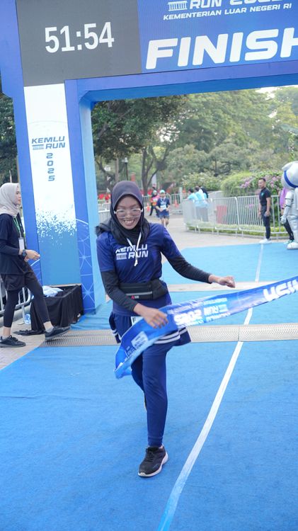 Race photo from KEMLU RUN 2025