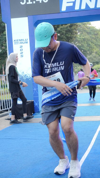 Race photo from KEMLU RUN 2025