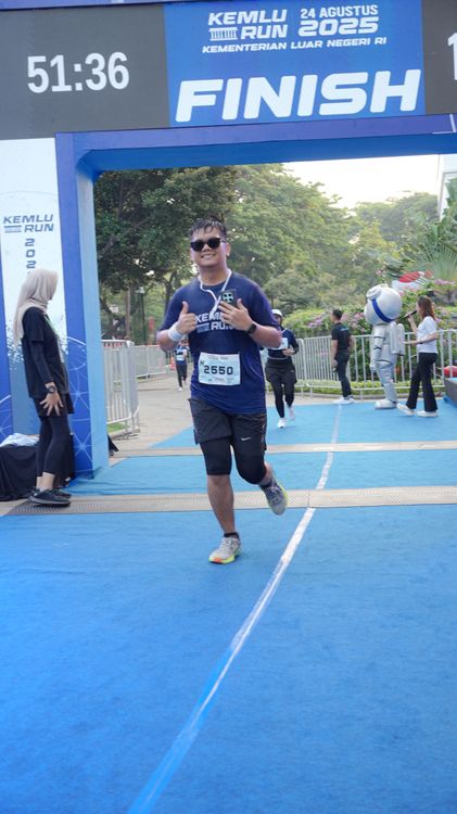 Race photo from KEMLU RUN 2025