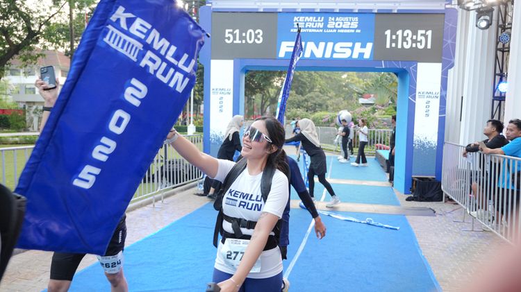 Race photo from KEMLU RUN 2025