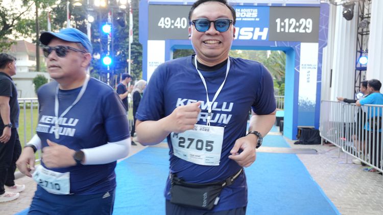 Race photo from KEMLU RUN 2025
