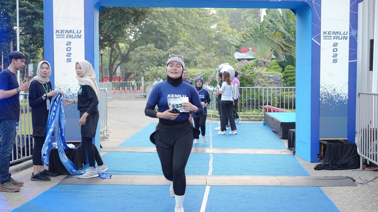 Race photo from KEMLU RUN 2025