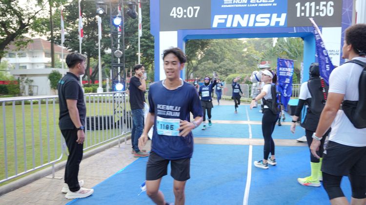 Race photo from KEMLU RUN 2025