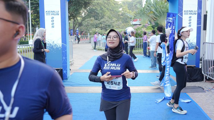 Race photo from KEMLU RUN 2025