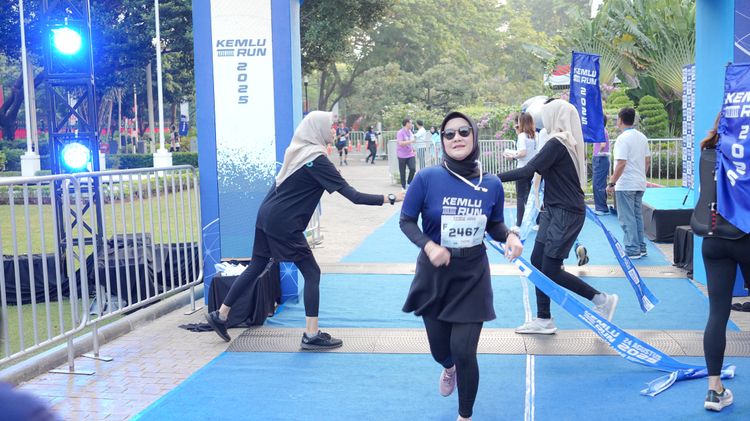 Race photo from KEMLU RUN 2025