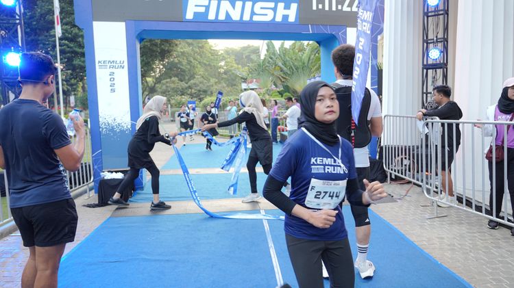 Race photo from KEMLU RUN 2025