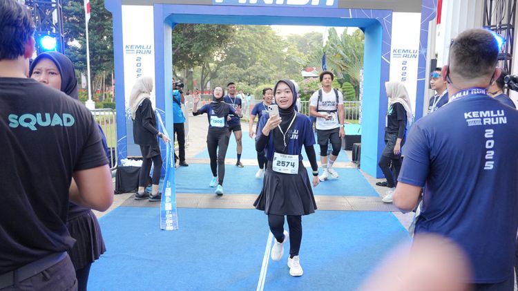 Race photo from KEMLU RUN 2025