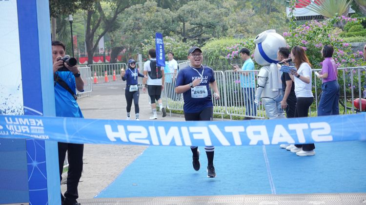 Race photo from KEMLU RUN 2025