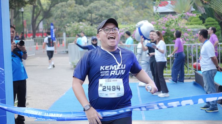 Race photo from KEMLU RUN 2025