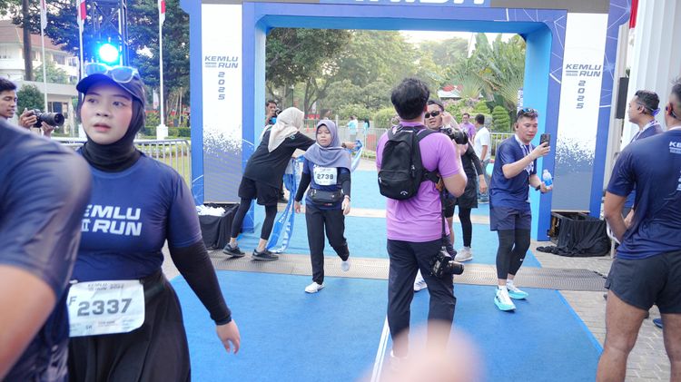 Race photo from KEMLU RUN 2025