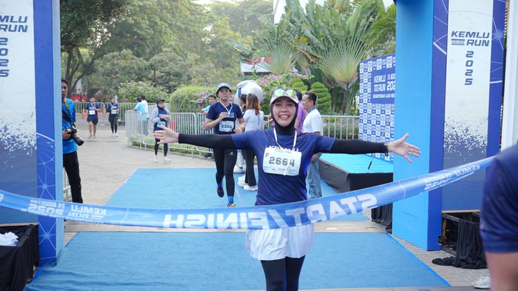 Race photo from KEMLU RUN 2025