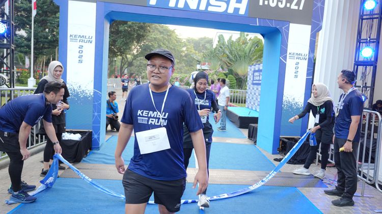 Race photo from KEMLU RUN 2025