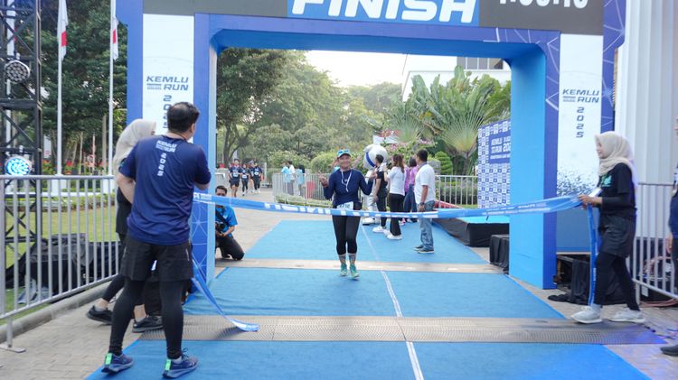 Race photo from KEMLU RUN 2025
