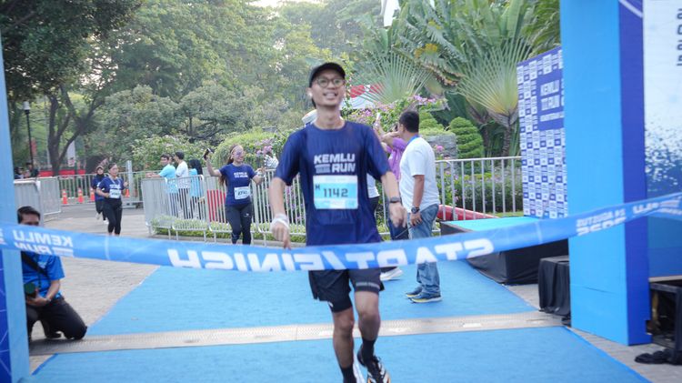 Race photo from KEMLU RUN 2025