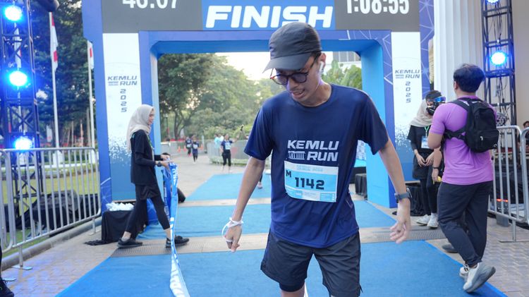 Race photo from KEMLU RUN 2025